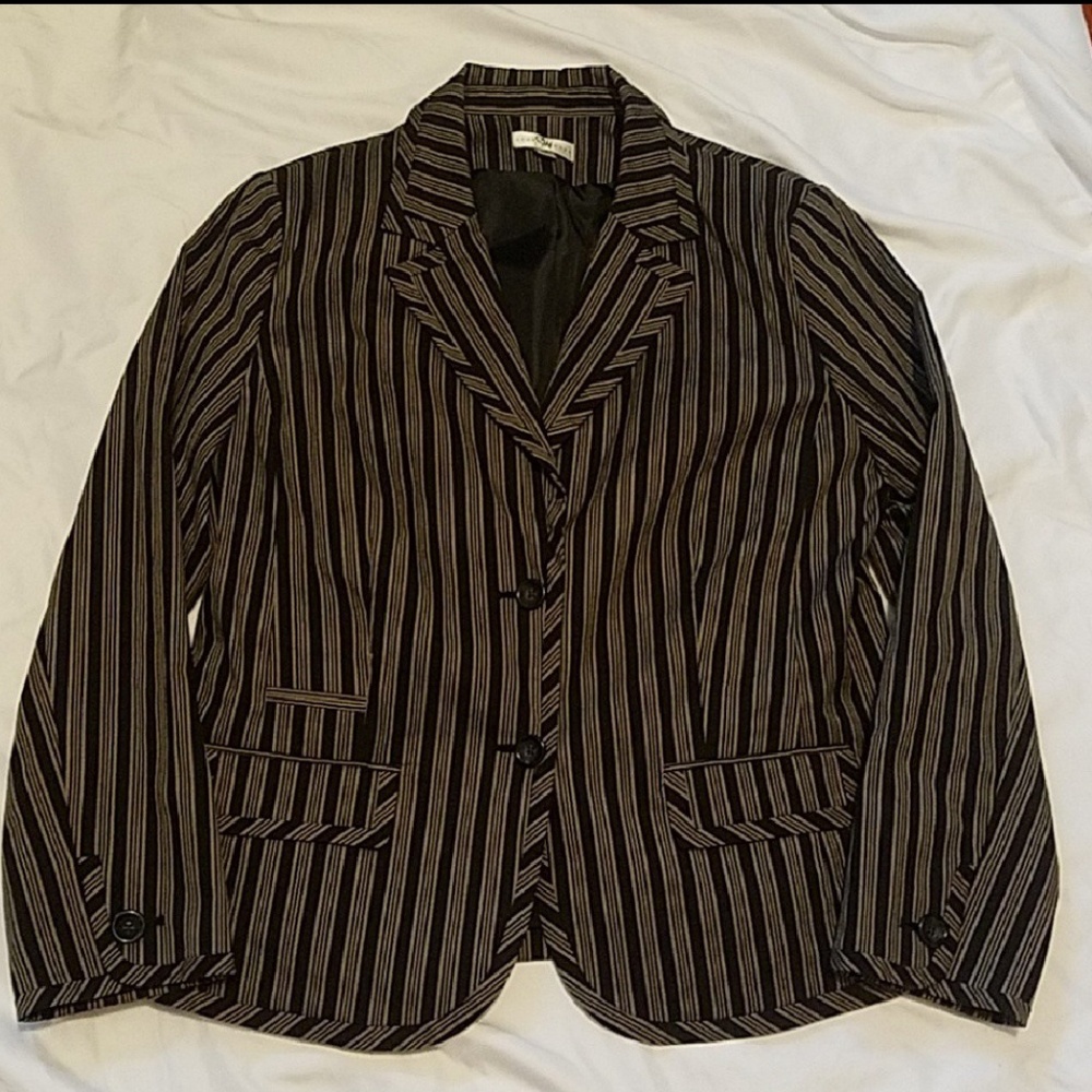 Studio works blazer.